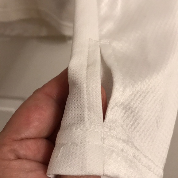 🍒3/$30 Adidas white sports t-shirt - Picture 4 of 5